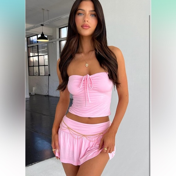 2 Piece Mini Skirts Set Strapless Crop Tops Low Waist Short Skort Skirt
8103 - Picture 2 of 6